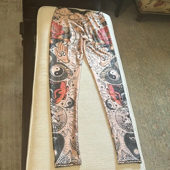 Buddha Gear Bunch Yoga Pants. - Picture 6 of 8